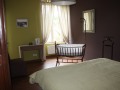 room-with-cot